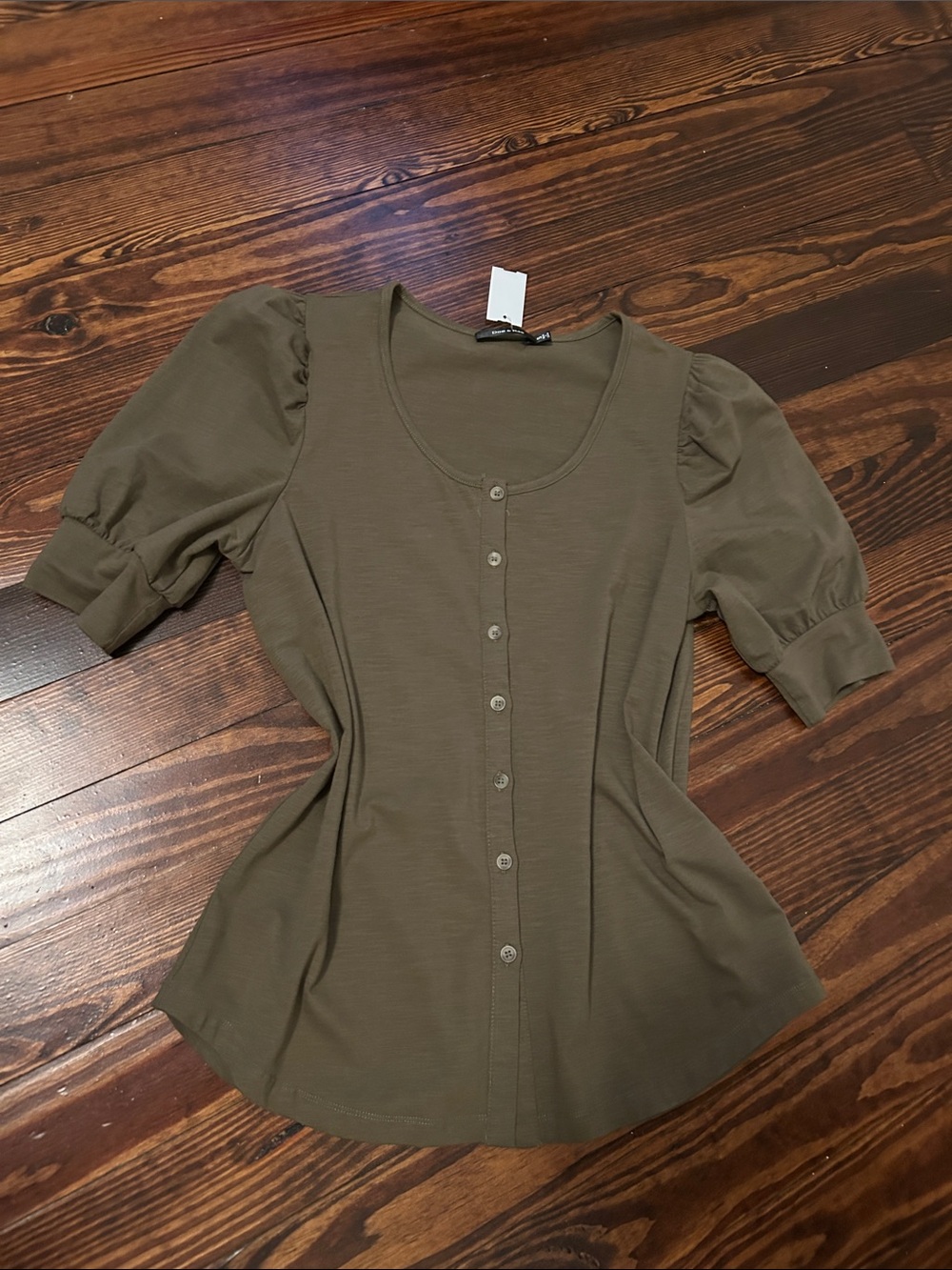 Doe & Rae Olive Green Puff Sleeve Button-Front Top